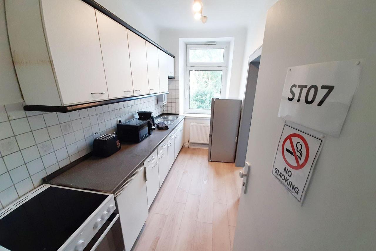 Workers In Stolberg Apartment *